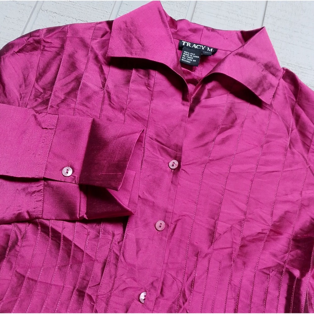 Tracy M Dress Blouse Women's Size L Magenta 100% Silk Button Up Blouse